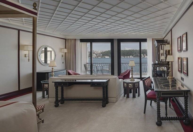 Deluxe Room King Bed & Views, Çırağan Palace Kempinski Istanbul
