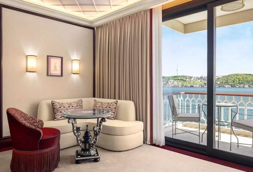 Deluxe Room with Views, Çırağan Palace Kempinski Istanbul