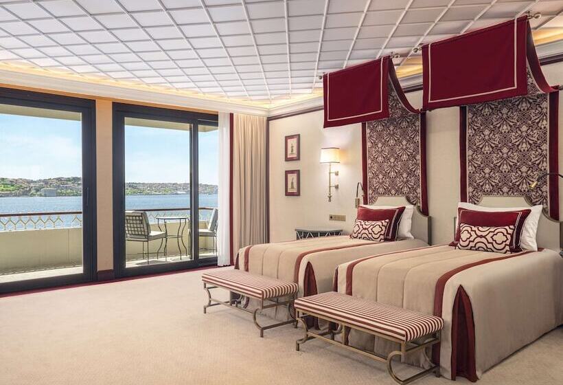 Deluxe Room with Views, Çırağan Palace Kempinski Istanbul