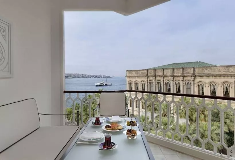 Standard Room with Views, Çırağan Palace Kempinski Istanbul