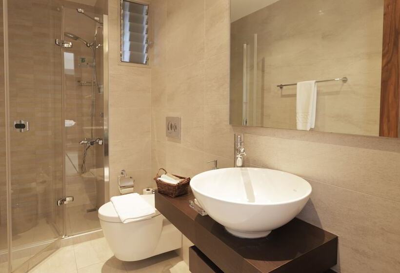 Трехместный Номер Superior, Torbahan