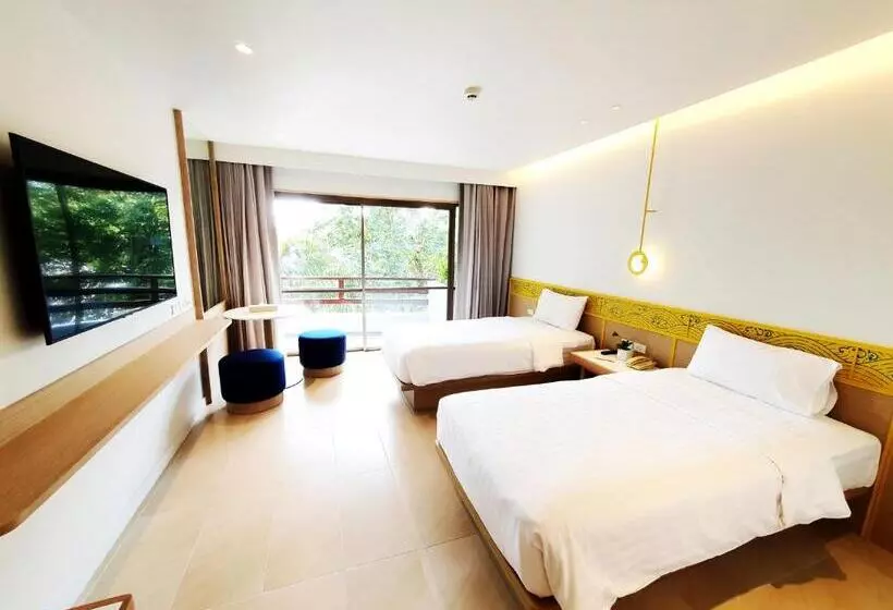 اتاق سوپریور با چشم‌انداز باغ, Novotel Rayong Rim Pae Resort