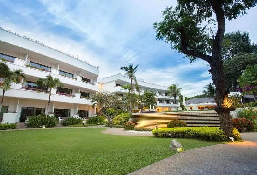 اتاق پریمیوم با چشم‌انداز باغ, Novotel Rayong Rim Pae Resort