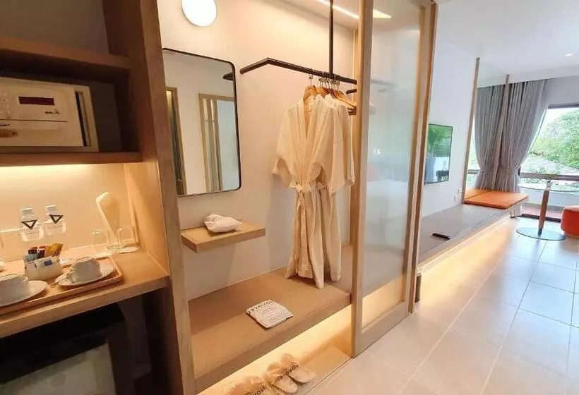 اتاق پریمیوم با چشم‌انداز باغ, Novotel Rayong Rim Pae Resort