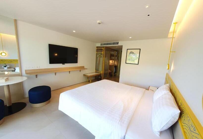 اتاق لوکس با چشم‌انداز باغ, Novotel Rayong Rim Pae Resort
