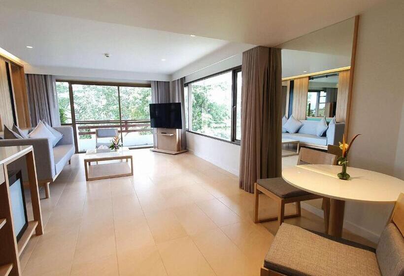 수피리어 스위트, Novotel Rayong Rim Pae Resort