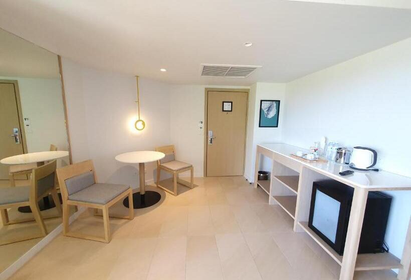 سوئیت پریمیوم, Novotel Rayong Rim Pae Resort