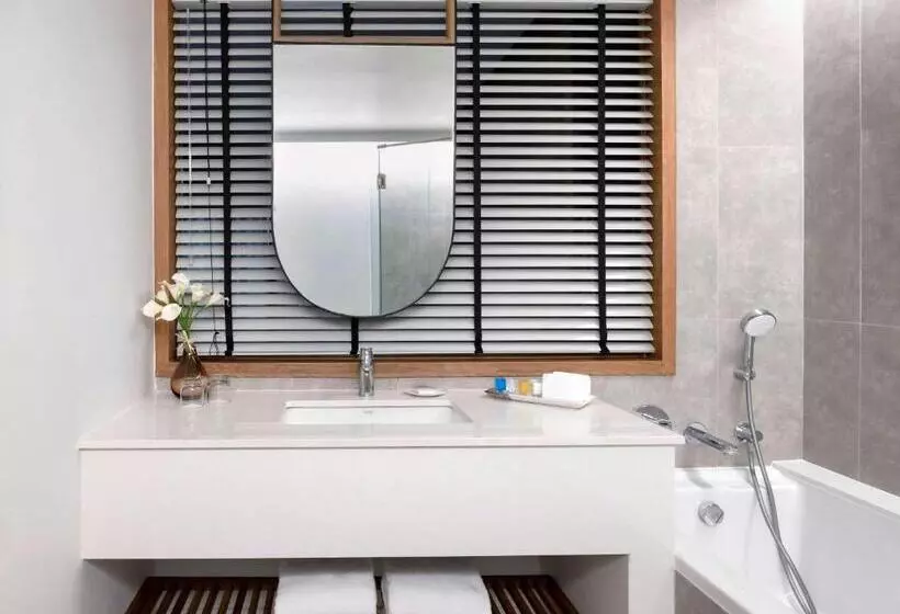 سوئیت پریمیوم, Novotel Rayong Rim Pae Resort