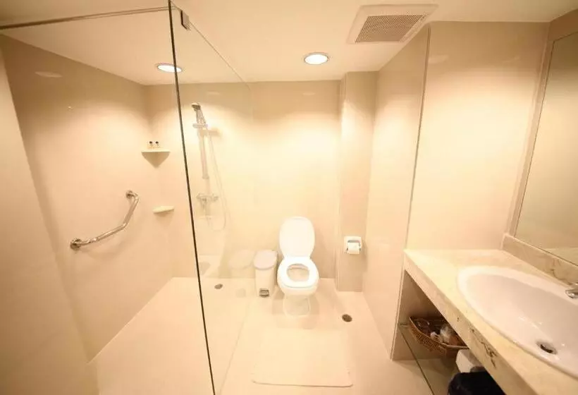 اتاق پرمیوم با چشم‌انداز دریا, Rayong Resort Hotel
