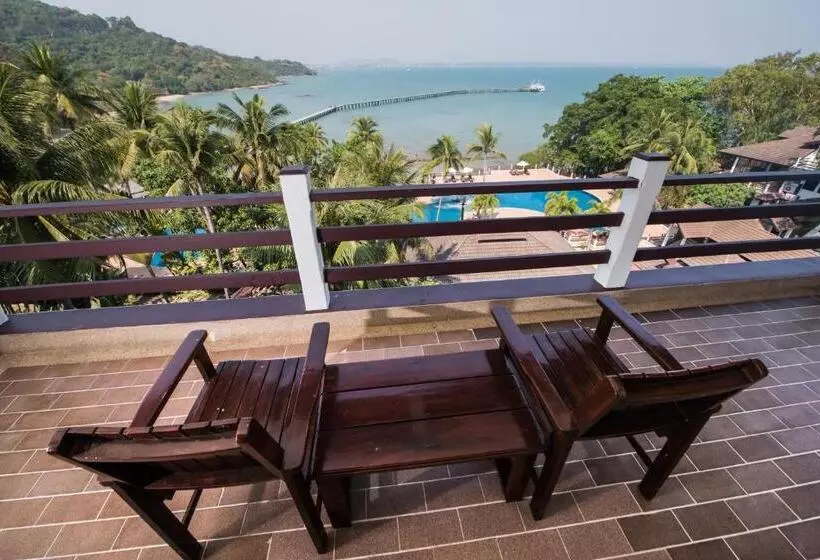 سوئیت پریمیوم با چشم‌انداز دریا, Rayong Resort Hotel