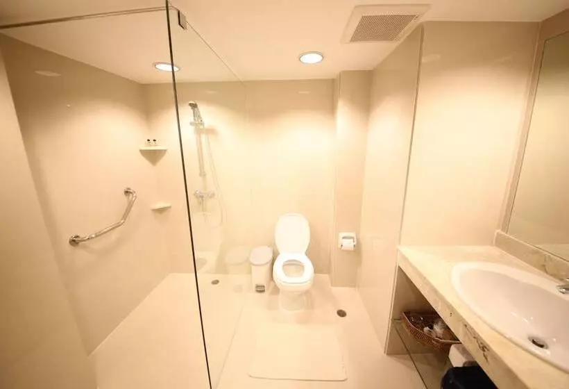 اتاق پرمیوم با چشم‌انداز دریا, Rayong Resort Hotel