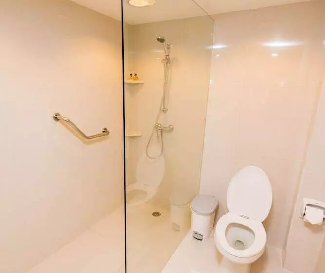 اتاق پرمیوم با چشم‌انداز دریا, Rayong Resort Hotel