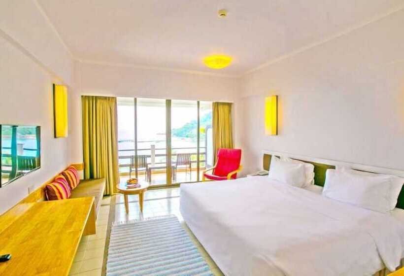 オーシャンビューのプレミアムルーム。, Rayong Resort Hotel โรงแรมระยองรีสอร์ท