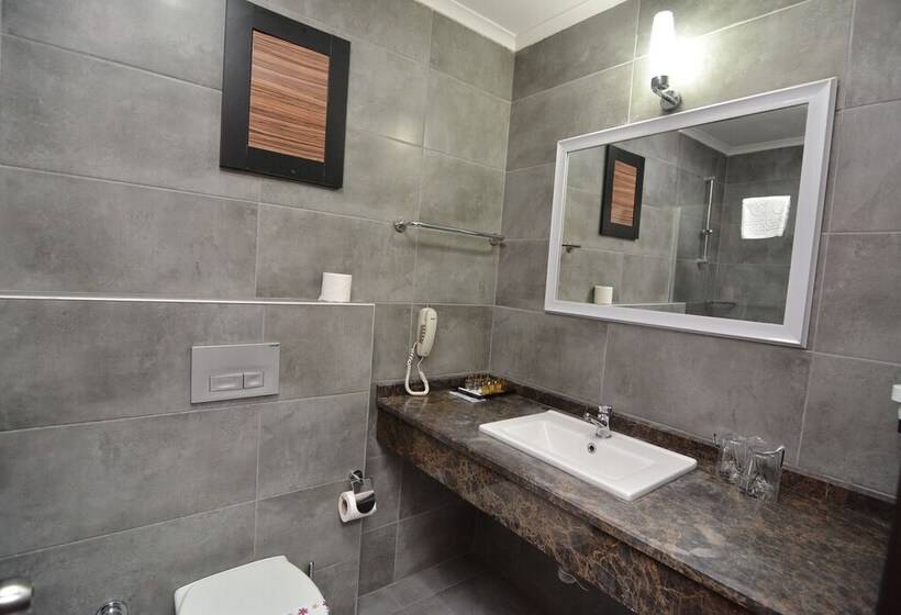 标准间, Senza Grand Santana