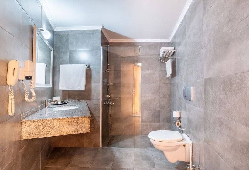 标准间, Senza Grand Santana