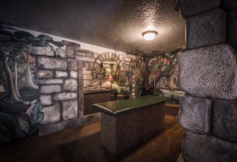 Номер Стандарт, The Anniversary Inn   Logan