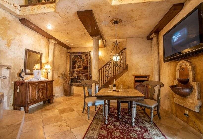 스탠다드 발코니 룸, The Anniversary Inn   Logan