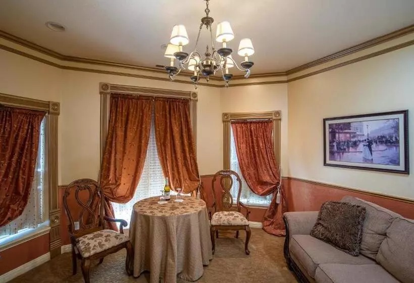 デラックスルーム, The Anniversary Inn   Logan