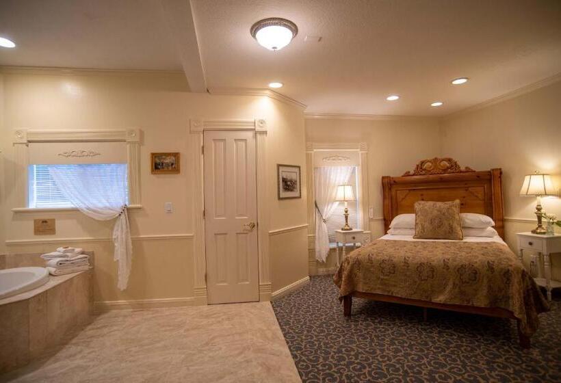 带阳台的豪华间, The Anniversary Inn   Logan