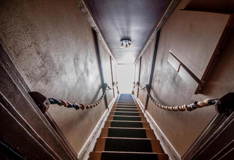 디럭스 룸 측면 바다 전망, The Anniversary Inn   Logan