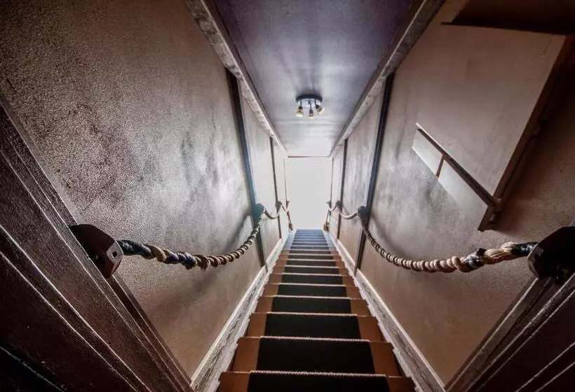 片側に海が見えるデラックスルーム, The Anniversary Inn   Logan