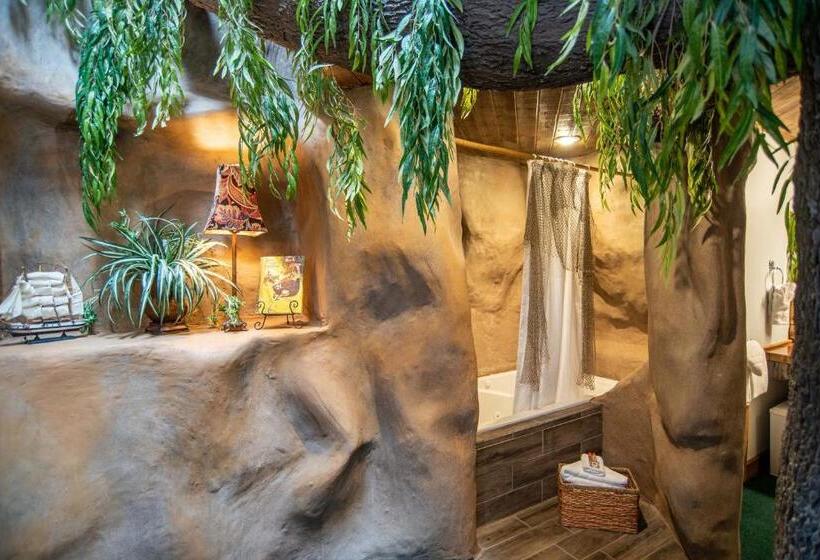 Номер Стандарт с Балконом, The Anniversary Inn   Logan
