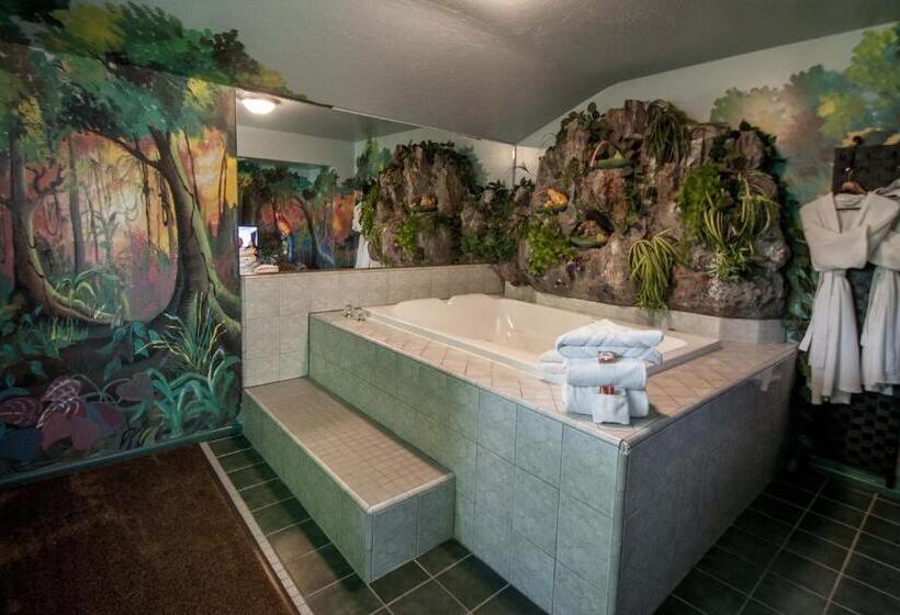 스탠다드 룸 호수 전망, The Anniversary Inn   Logan