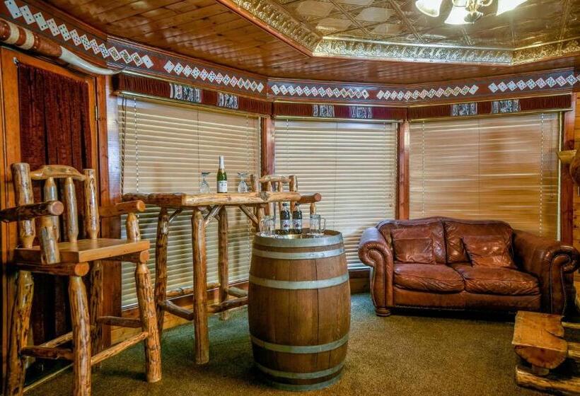 스탠다드 내측 룸, The Anniversary Inn   Logan