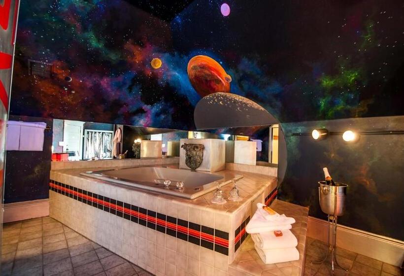 스탠다드 자쿠지 룸, The Anniversary Inn   Logan