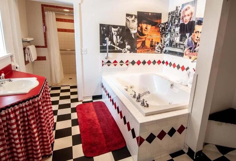 스탠다드 룸 킹사이즈 침대, The Anniversary Inn   Logan