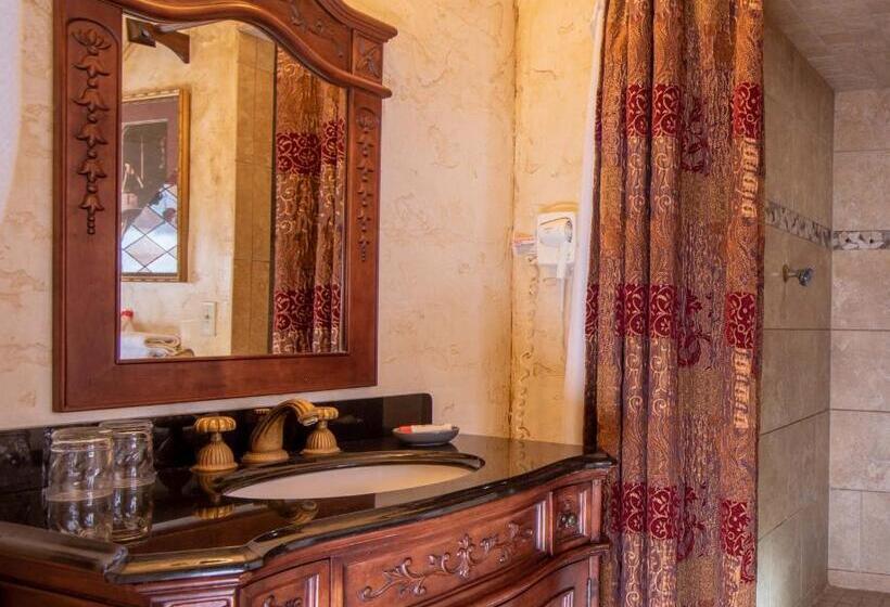 标准间带游泳池, The Anniversary Inn   Logan