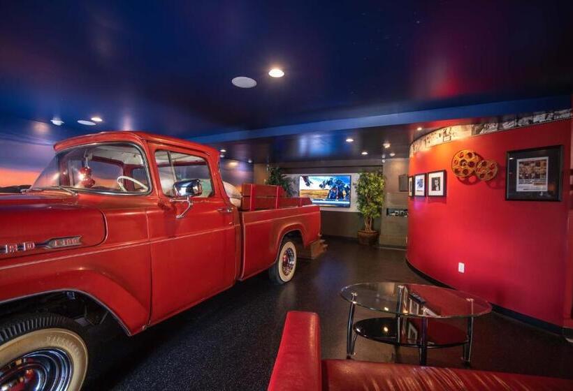 스탠다드 발코니 룸, The Anniversary Inn   Logan