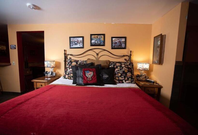 디럭스 룸 킹사이즈 침대, The Anniversary Inn   Logan