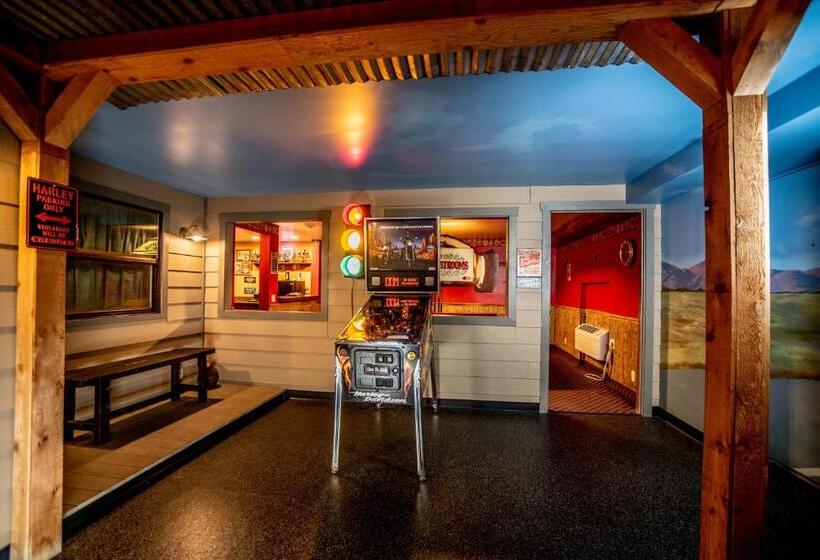 디럭스 룸 킹사이즈 침대, The Anniversary Inn   Logan