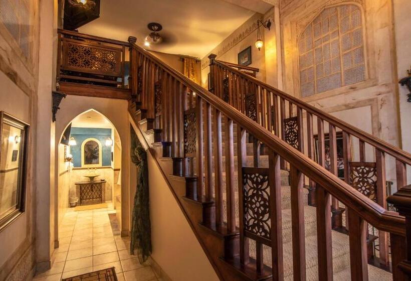 Номер Superior, The Anniversary Inn   Logan