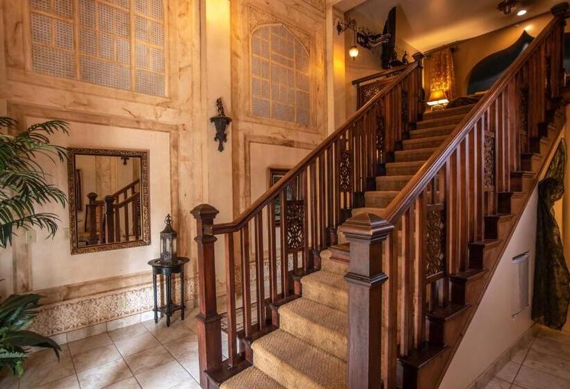 高级大房间, The Anniversary Inn   Logan