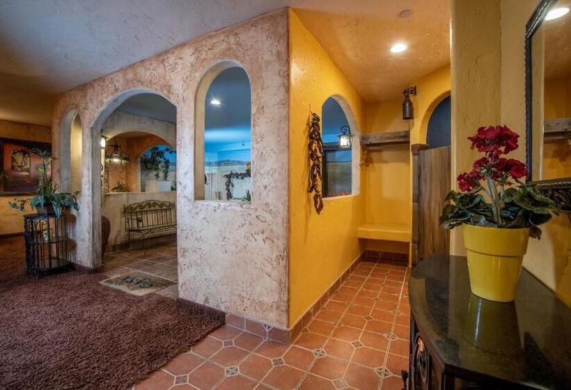 标准间, The Anniversary Inn   Logan