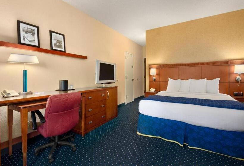 스탠다드 룸 킹사이즈 침대, Baymont By Wyndham Columbia Northwest