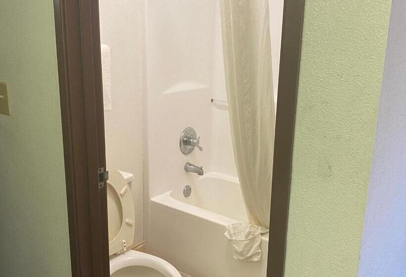 غرفة قياسية سرير كينج, Baymont By Wyndham Robinson