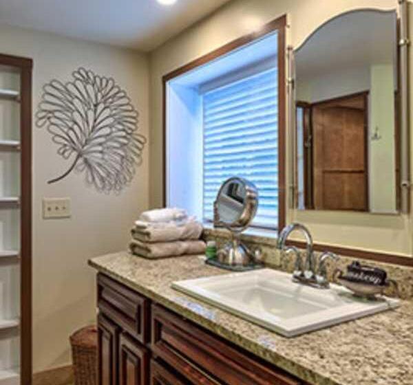 스위트, Cedar Crest Inn