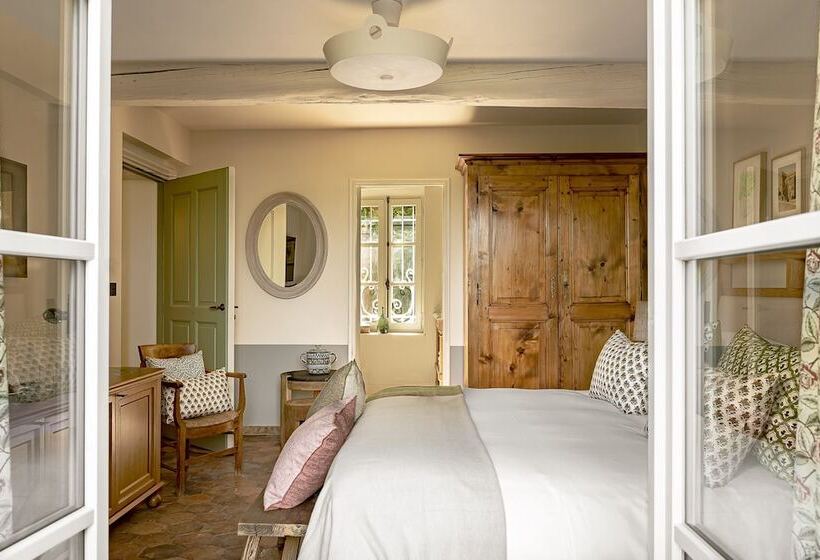 غرفة سوبيريور, Crillon Le Brave