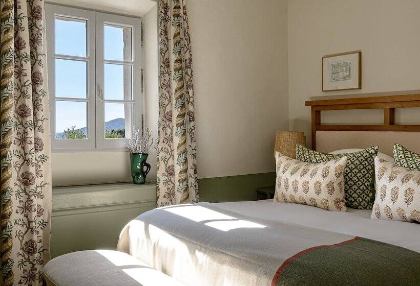 غرفة سوبيريور, Crillon Le Brave