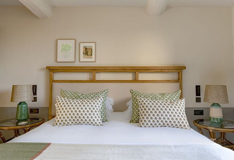 غرفة برستيج, Crillon Le Brave