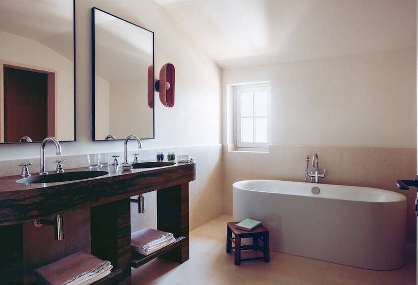 غرفة برستيج, Crillon Le Brave