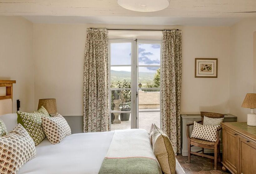 غرفة سوبيريور, Crillon Le Brave