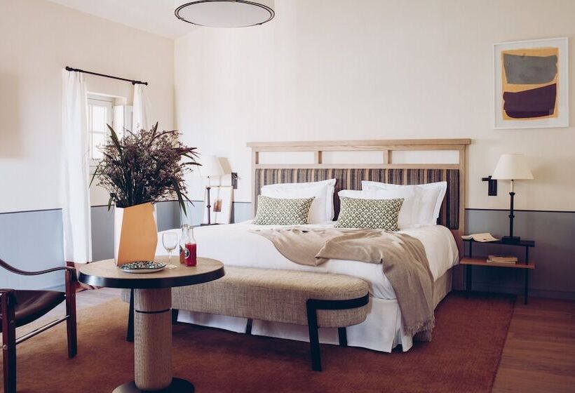 غرفة ديلوكس, Crillon Le Brave