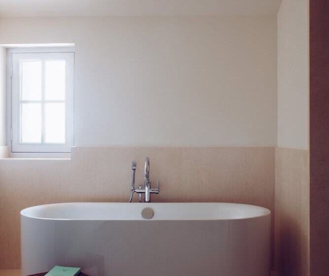 غرفة ديلوكس, Crillon Le Brave