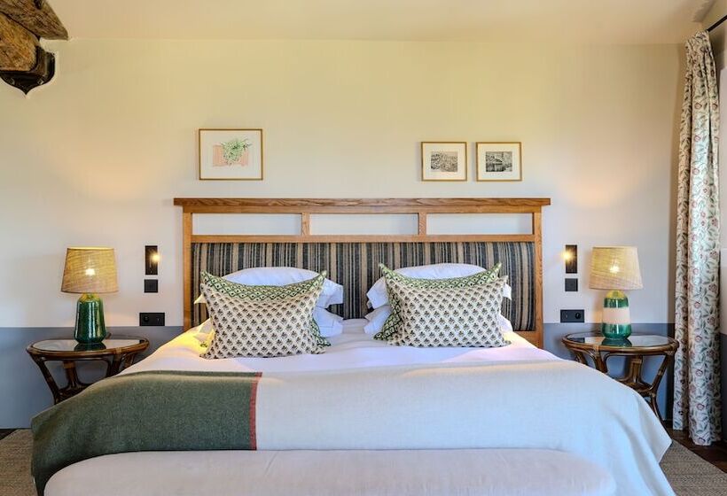 غرفة ديلوكس, Crillon Le Brave