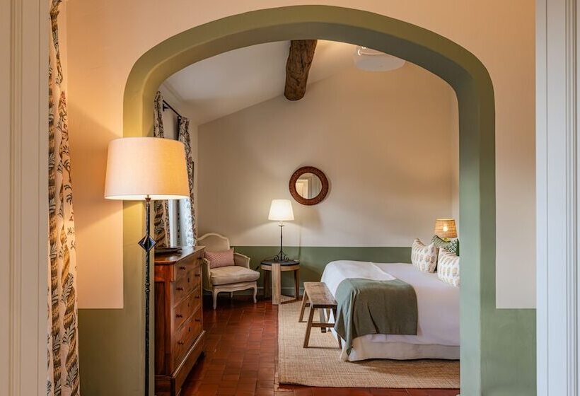 غرفة ديلوكس, Crillon Le Brave