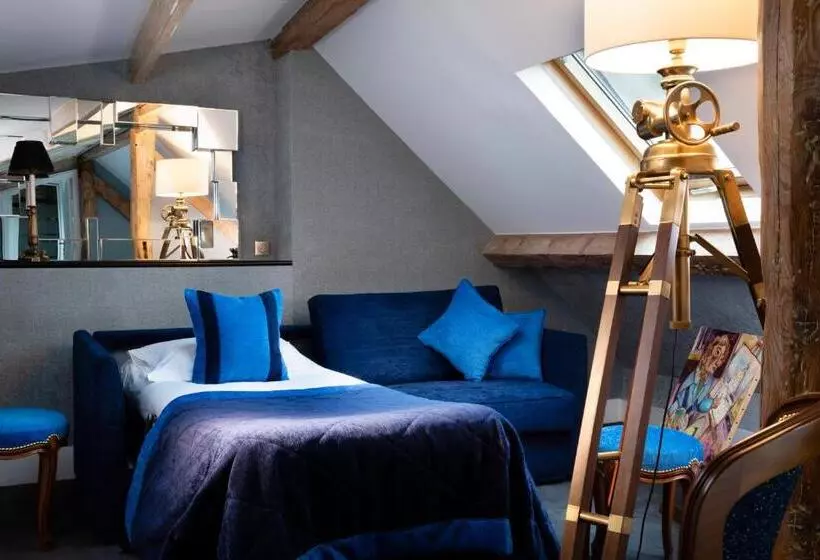 Prestige Triple Room, & Spa De Latour Maubourg